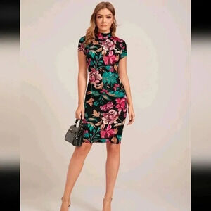 Floral Print Mock Neck Bodycon Dress
